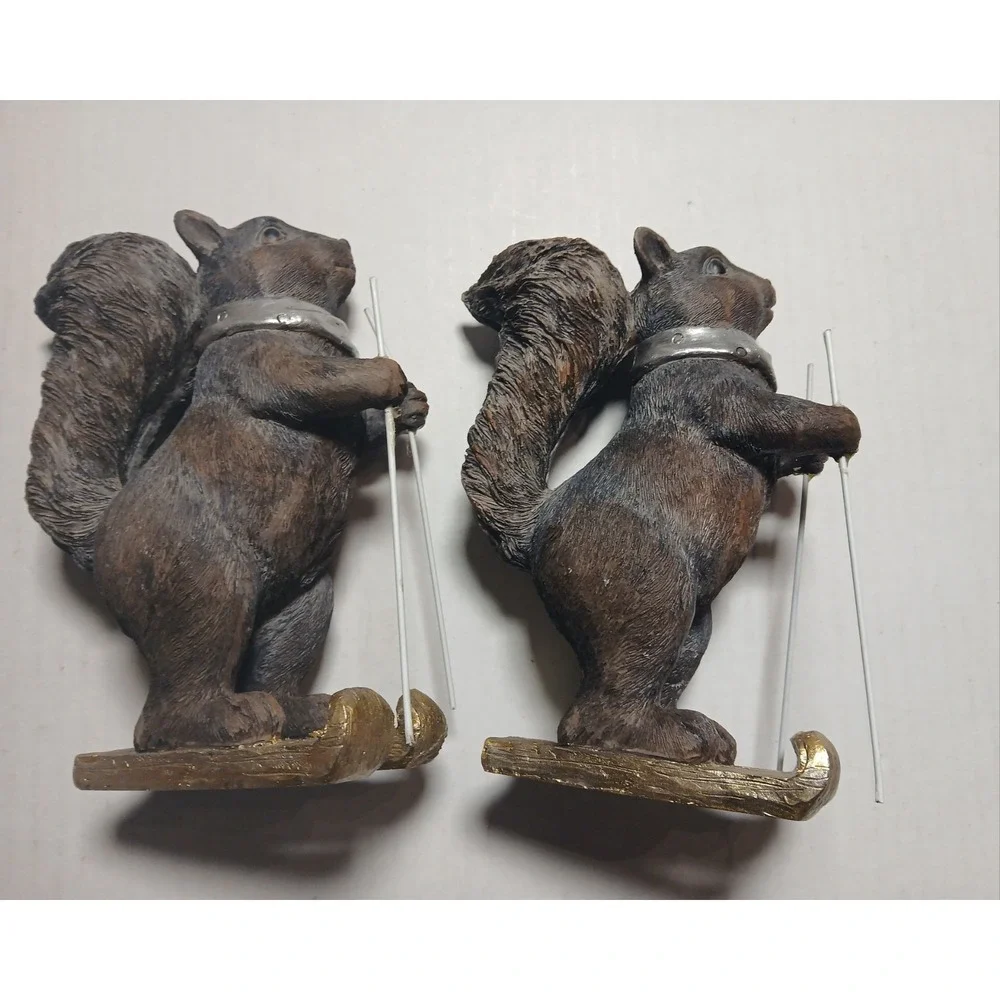 Set‎ Of Brown  Cute Winter Skiing Squirrels Christmas Holiday Decor